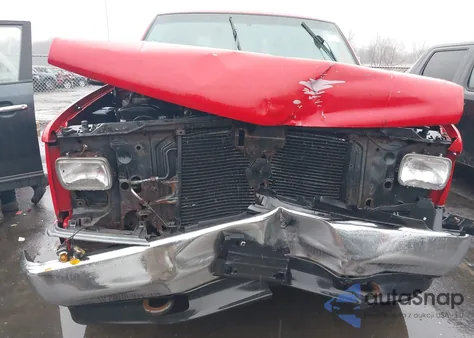 1998 Chevrolet K1500 Fleetside from USA, damaged, VIN 1GCEK19WXWE100664